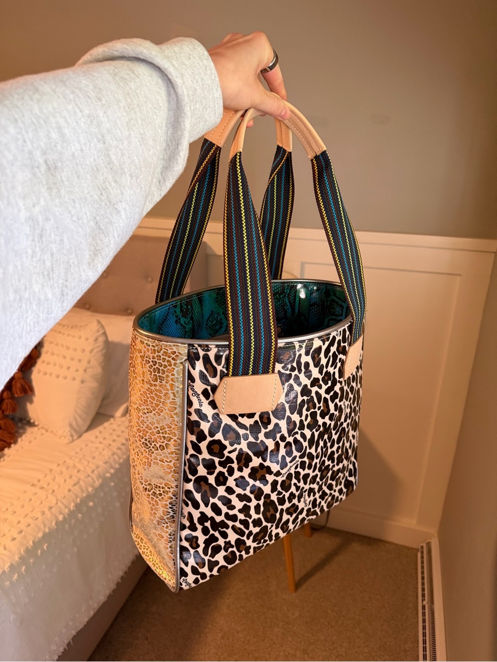 NWT CONSUELA TOTE BAG - Picture 2 of 7